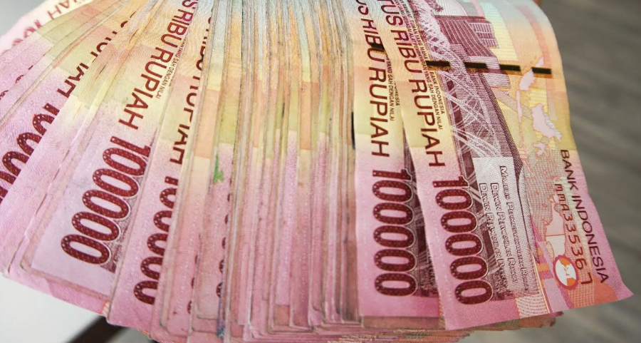 Upah Minimum Regional (UMR) Jakarta : Peran dan Dampaknya terhadap Perekonomian dan Kesejahteraan Pekerja